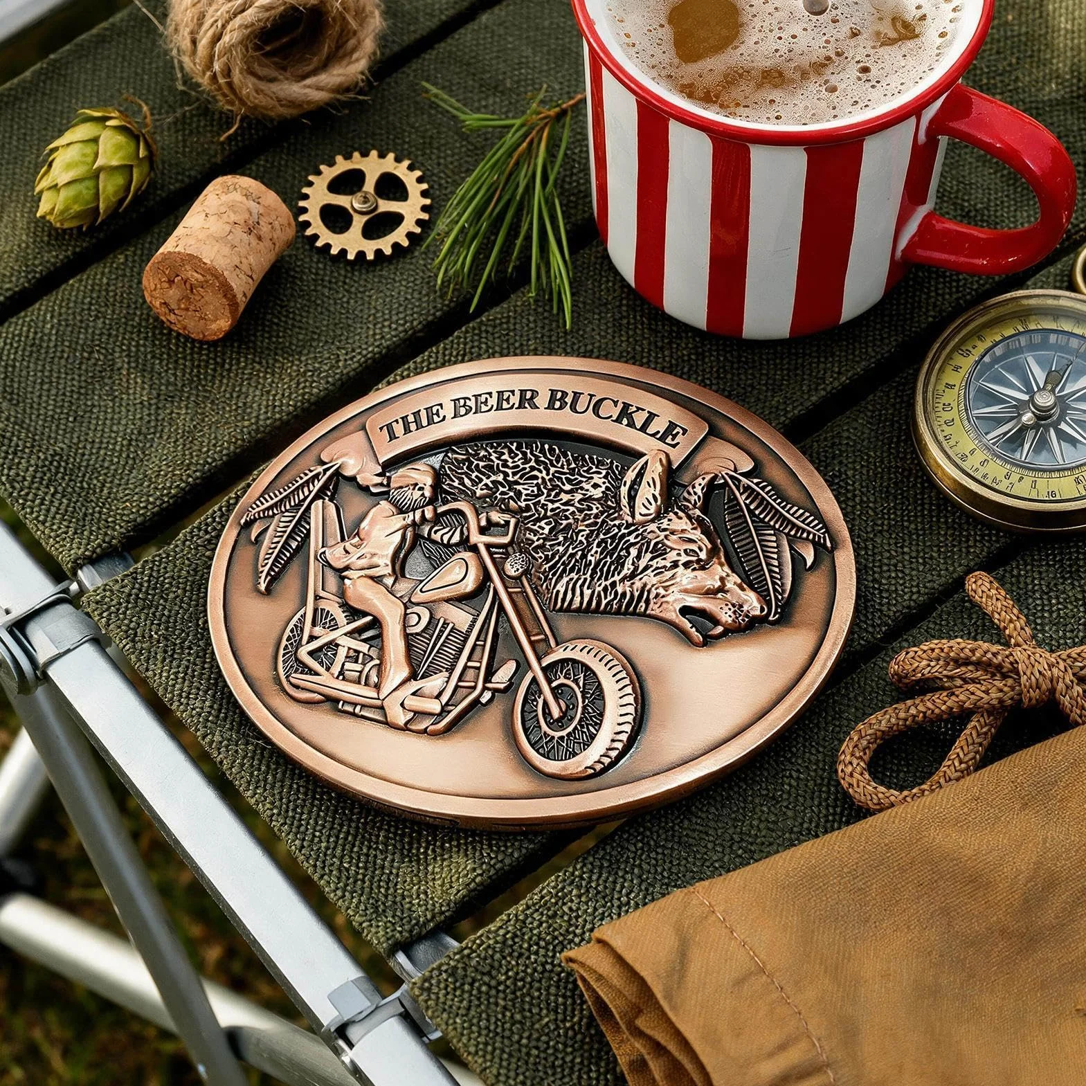 Soporte de cerveza con hebilla de cinturón, soporte de metal para tazas, unisex, manos libres, para botellas de cerveza y latas, estilo occidental, se adapta a cualquier cinturón estándar, para