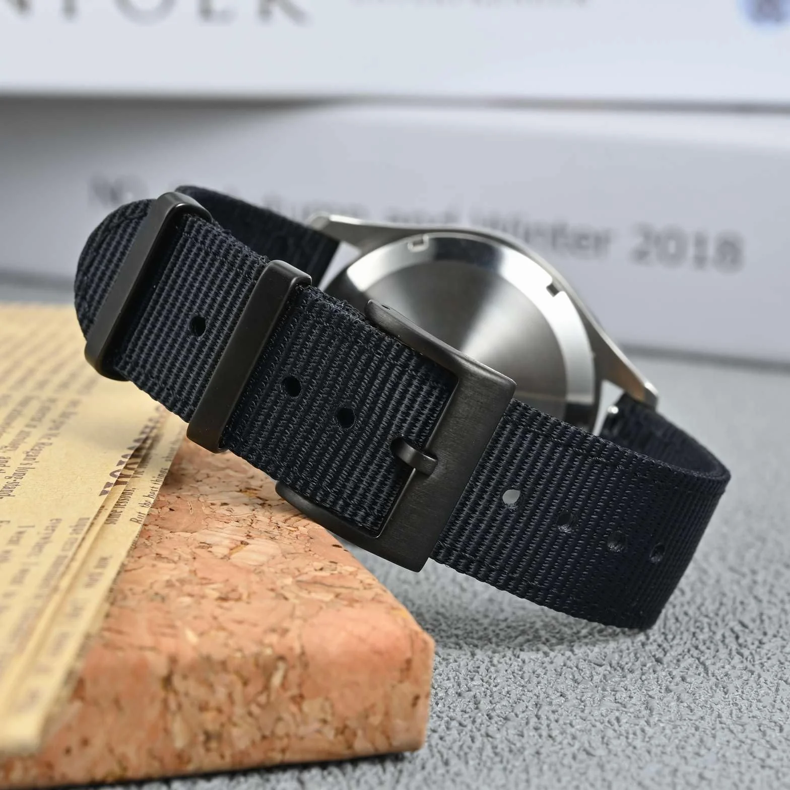 ANBEER Correa de reloj de nylon de dos piezas y cierre rápido con hebilla de metal, pulsera de reloj de nylon tejido de doble capa