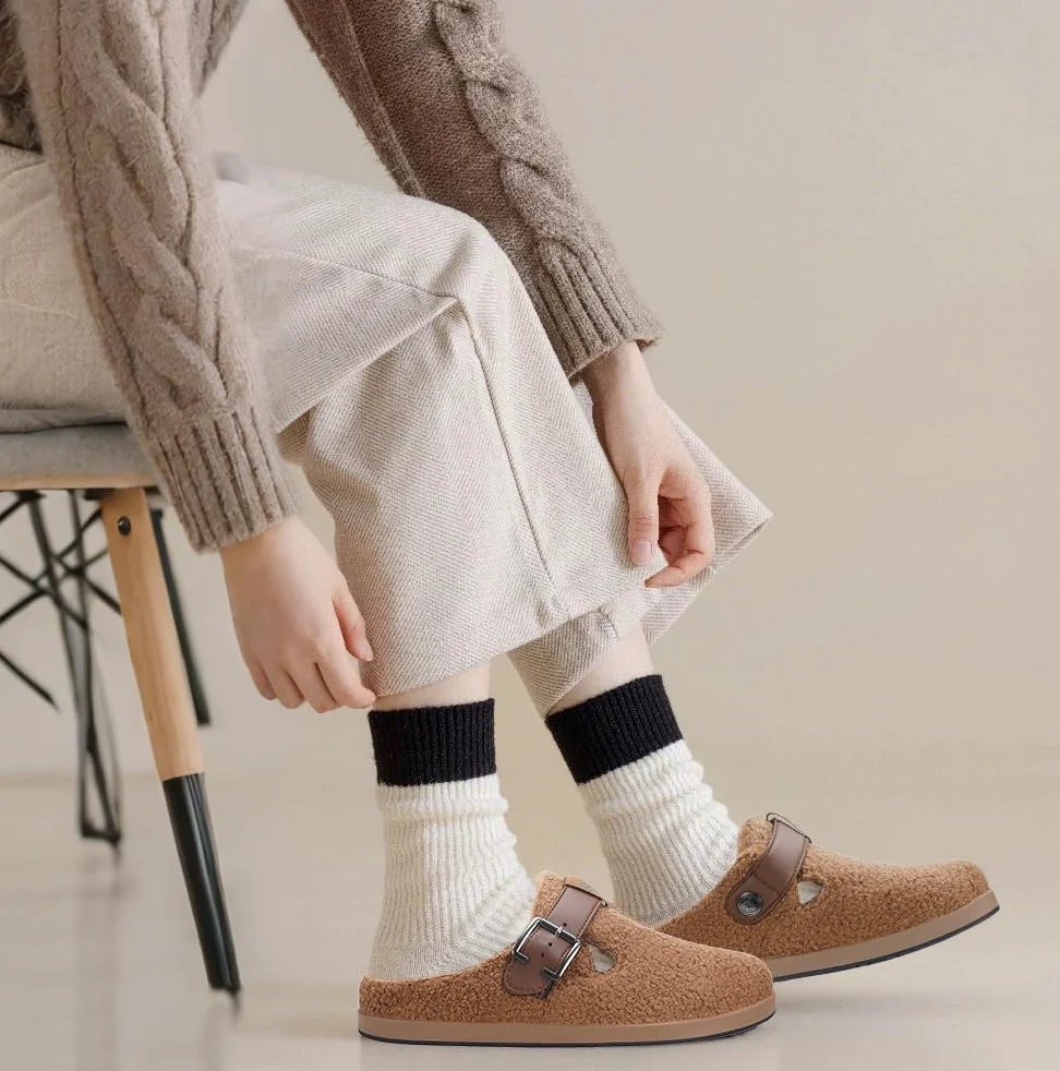 Zapatillas de Estar Invierno Mujer Hombre Peluche Comodidad Cálido Antideslizantes Pantuflas Zuecos Interior Exterior,Marrón,42 EU