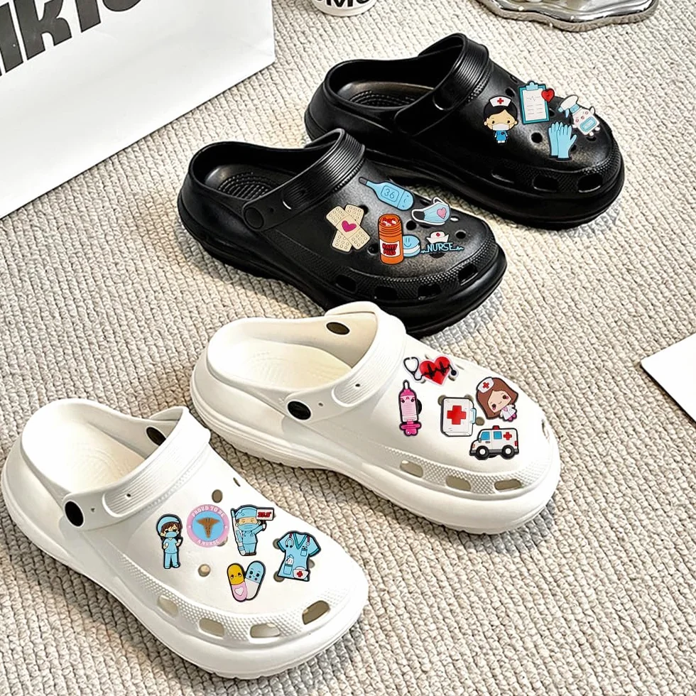 50 Piezas Adornos para Zapatos Enfermera Pins para Crocs, Charms Adornos para Zapatos, Decoración de Zapatos de Dibujos Animados, Shoe Charms de PVC, para Médicos Enfermeras Niños Adultos Niñas
