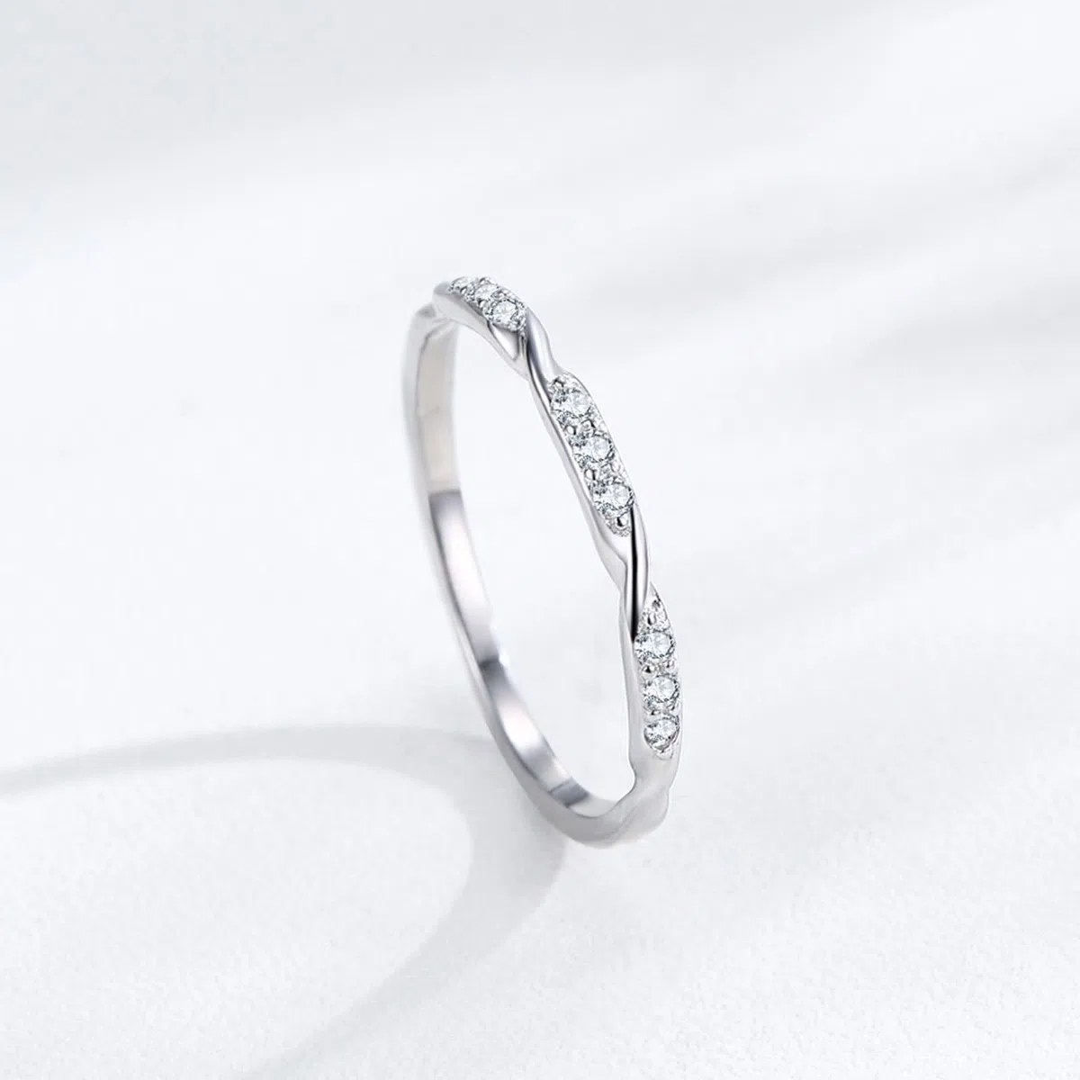 Joyas Anillos Mujer Anillos Mujeres Pequeños Dedos Clásicos Diseño Trenzado con Diamantes Redondos Oro Blanco 14K Talla 54 (17.2)