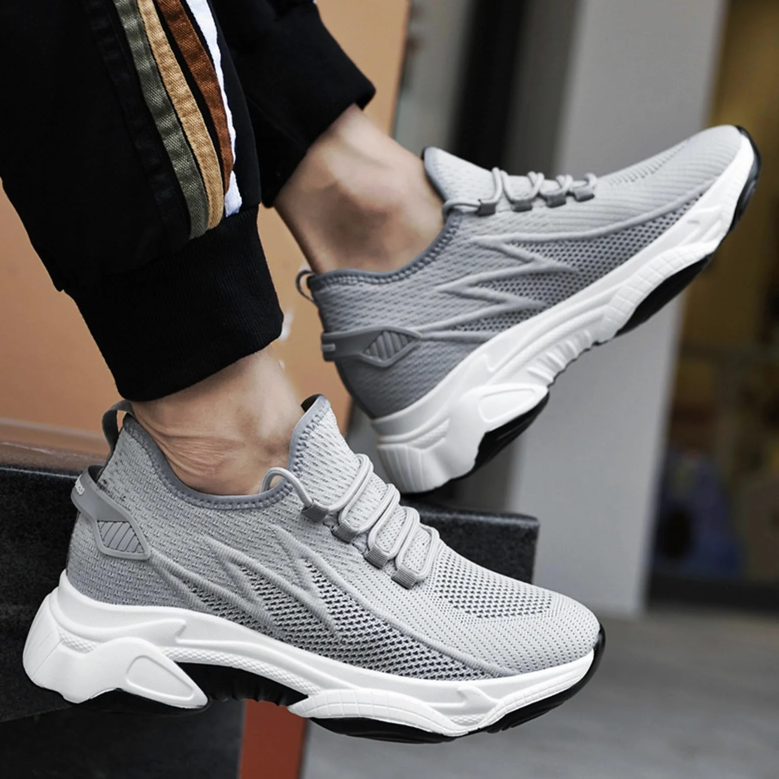 Zapatillas deportivas para hombre elevadas de 6 cm en malla, zapatillas de cuña Slip-on con cordones elásticos, tenis de malla transpirable, zapatillas de verano, suela gruesa con cremallera | caminar