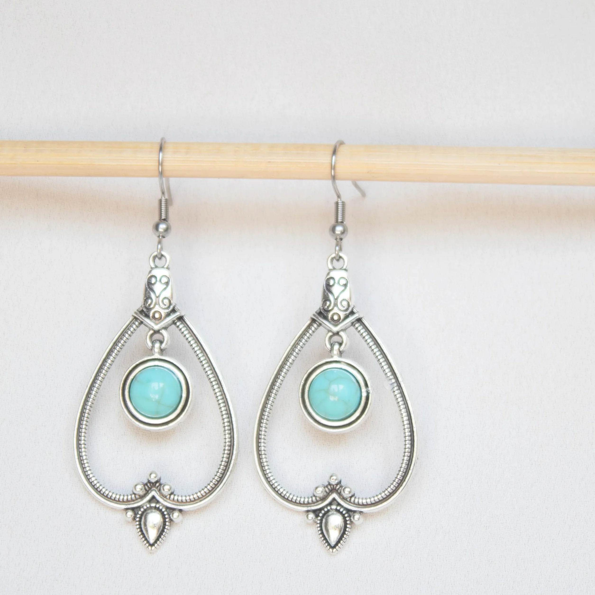 Pendientes Mujer Bohemios con Piedra Turquesa Colgante Estilo Vintage Largos Forma de Gota Plata Tibetana
