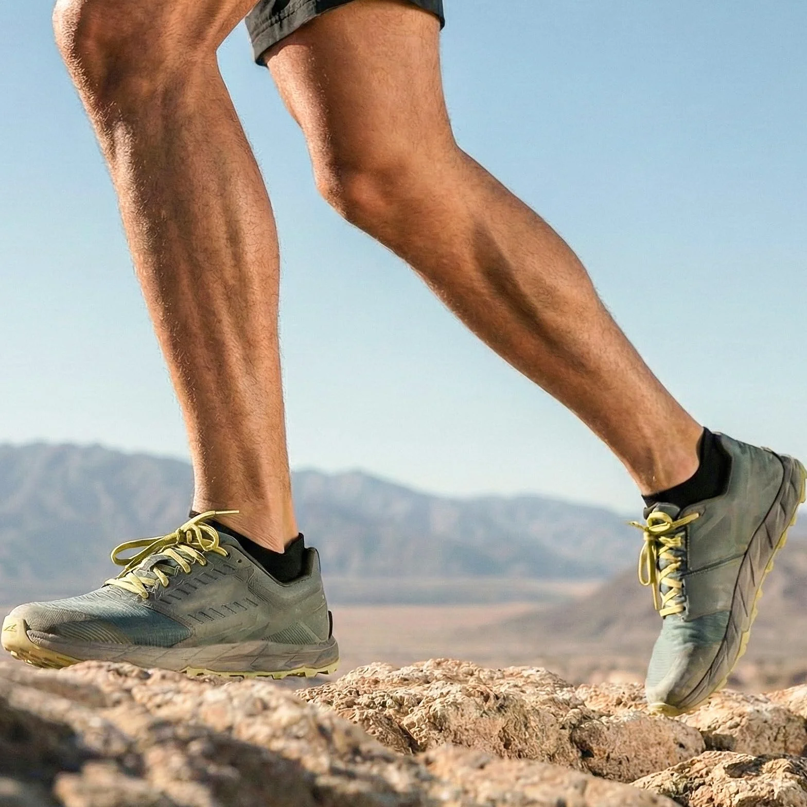 Calcetines Hombre Deporte 6 Pares, Cortos Amortiguados, Algodón Transpirable Secado Rápido, Running Caminar Senderismo, Negro/Blanco/Gris