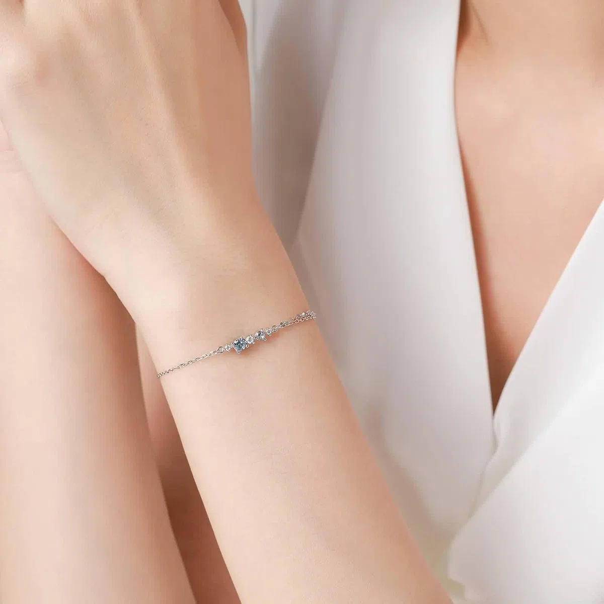 KnSam Pulsera de oro real de 18 quilates para mujer, cadena de 3 brazaletes con topacio azul, pulsera de moissanita, PT950