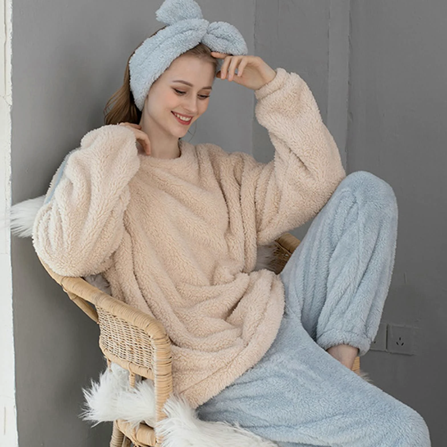 CMBSSTFC Pijamas de invierno para mujer, de forro polar, cálido y acogedor, pijamas térmicos de dos piezas, pantalones largos y camisetas de pijama, traje de jogging, conjunto de pijama de gran tamaño