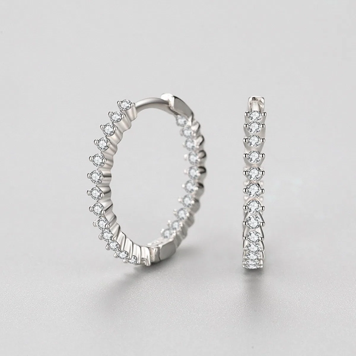 Pendientes de aro de oro blanco 750 585 375 de oro auténtico para mujer, pendientes de aro para mujer, pendientes de aro elegantes con círculo redondo Moissanite, pendientes de boda sin níquel
