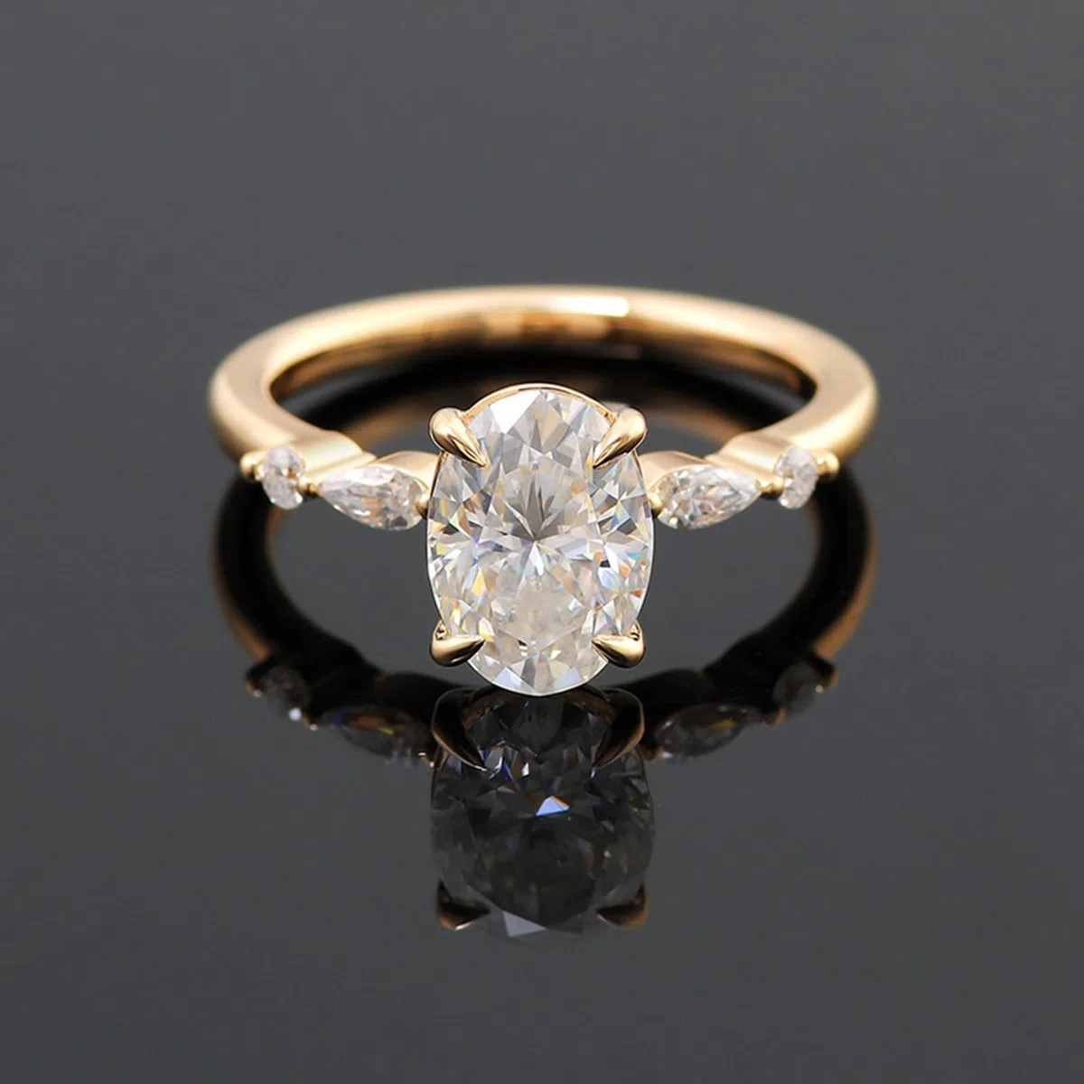 Anillos de oro 375 para mujer, anillo de boda de oro amarillo de 9 quilates, ovalado, anillos de compromiso solitario, anillo de compromiso para mujer con moissanite de 1 ct, color D, VVS1, para
