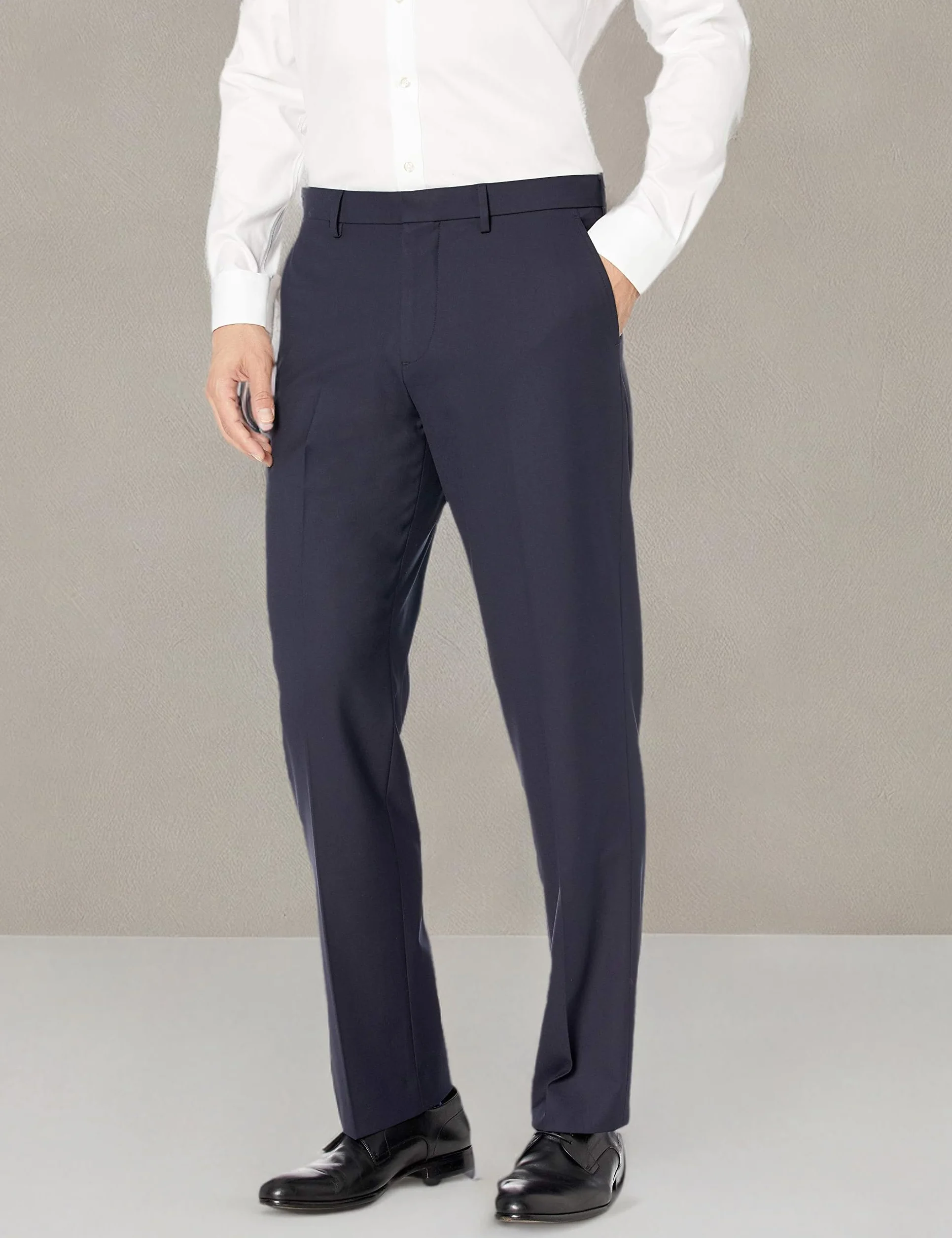 Amazon Essentials Pantalones de Vestir Elásticos de Corte Clásico y Resistentes a las Arrugas Hombre