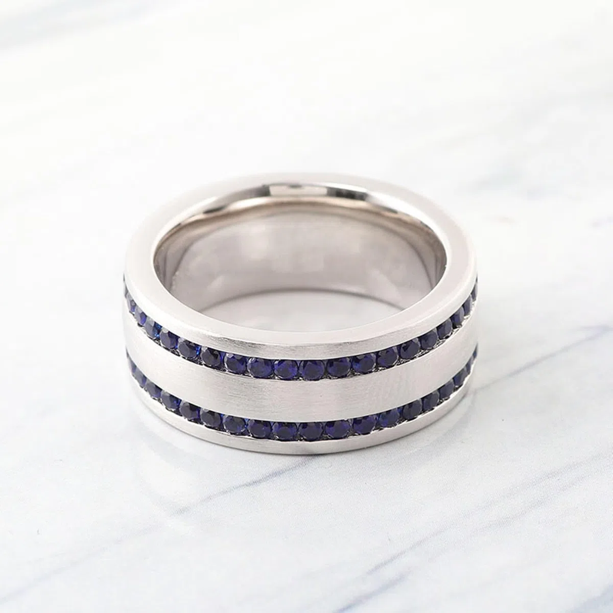 Alianzas decorativas para boda, anillo ancho, mate, cristal cepillado con zafiro redondo sintético