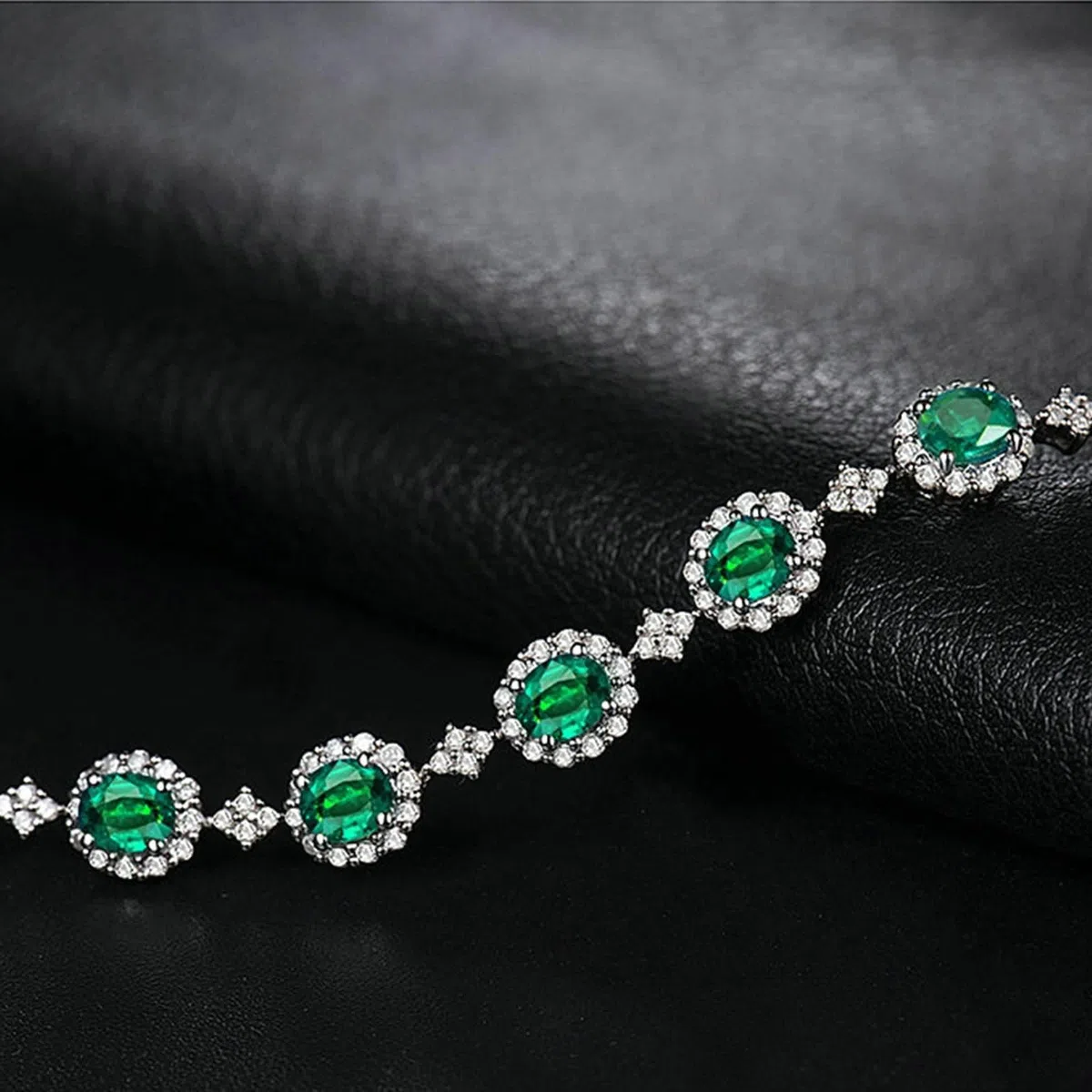 Pulseras de Mujer de Oro Blanco 9Kilates / 14Kilates / 18Kilates, Oval con Esmeralda de 2,4 ct y Diamante de 0,81 ct, Cadena Extensible 16 CM + 5 CM, Pulsera Mujer Ajustable Plata Verde