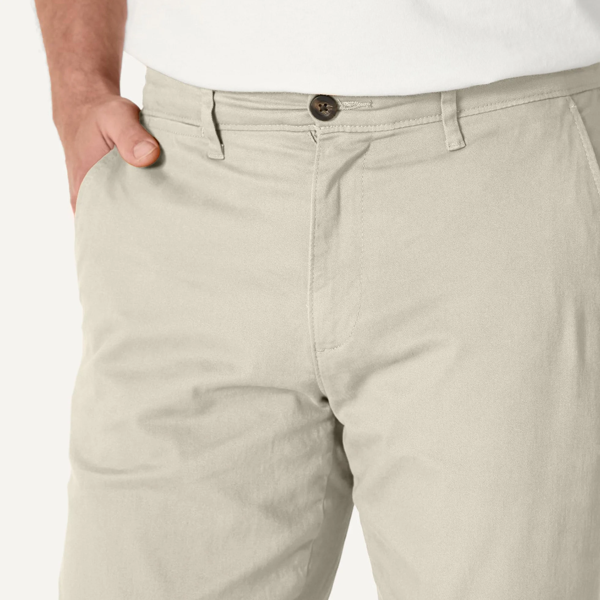 Amazon Essentials Pantalones de Estilo Chino, Elásticos, Cómodos, de Tela Lavada y Corte Atlético Hombre