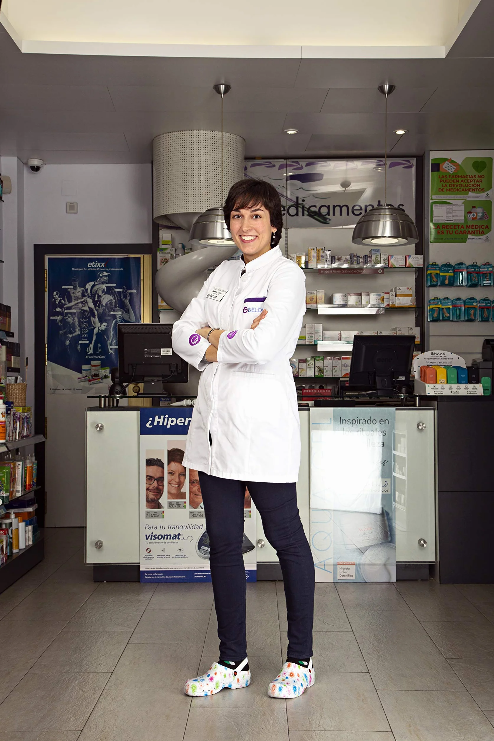 DIAN - EVA Estampado 37, Zueco Sanitario Ultraligero de EVA sin Latex, Transpirable, Antibacteriano y Antideslizante, Correa Abatible, Planta de PU Forrada y Extraíble con Recuperación de Energía