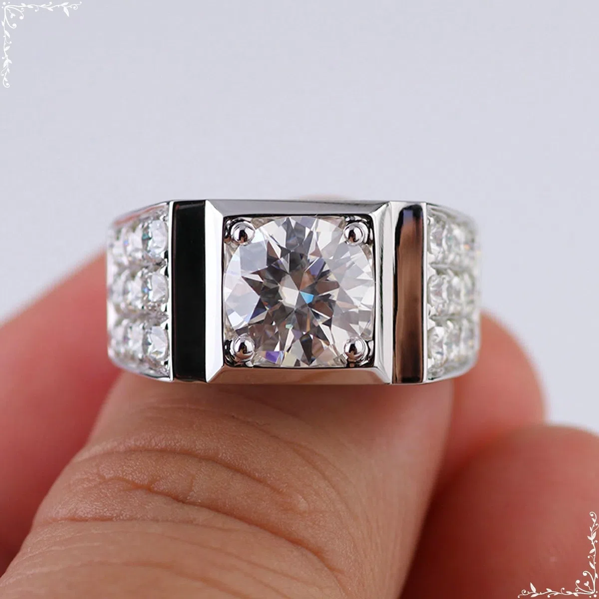 Wycian Anillo de compromiso para hombre con grabado, moissanite anillo hombres de oro blanco de 14 quilates moissanite 1ct talla redonda blanco personalizado para boda