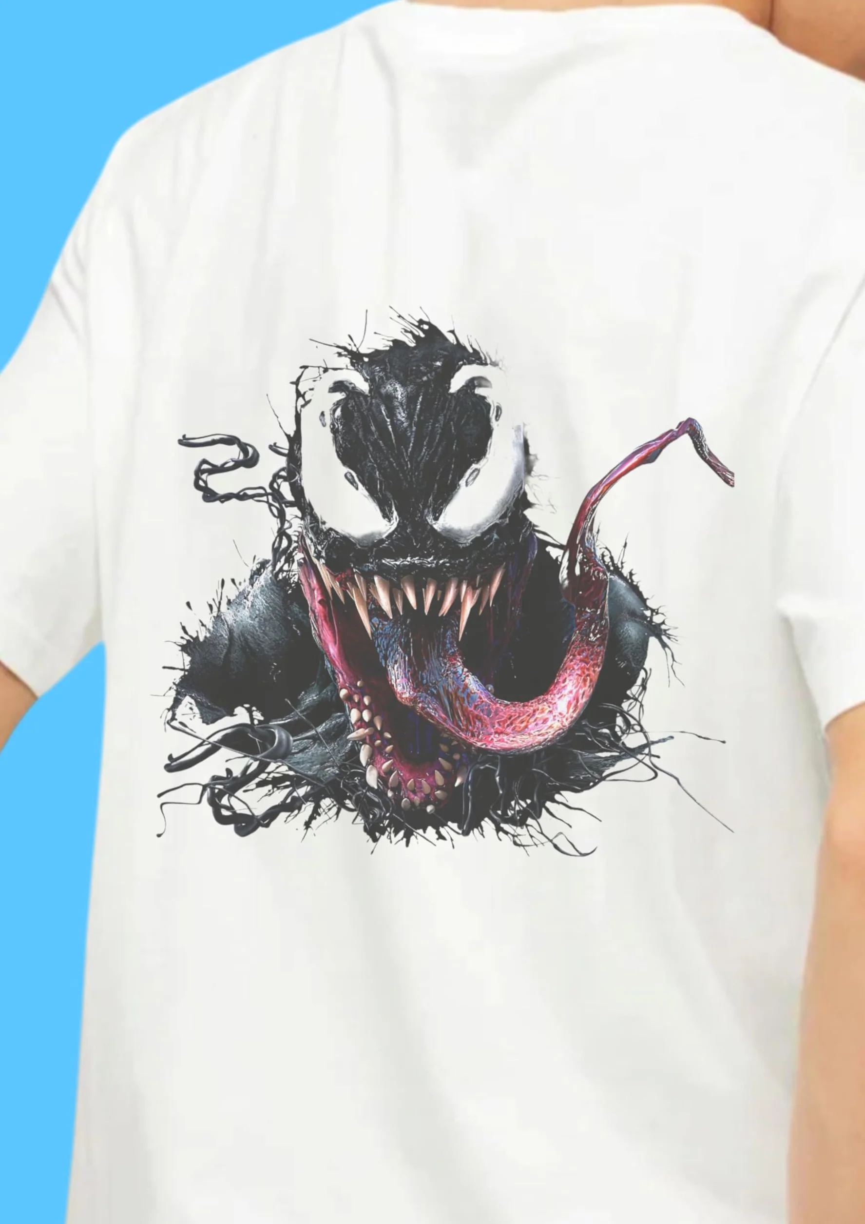 Uniplanet Store Camiseta de mezcla de algodón blanco para niños, cuello redondo, media manga, ajuste regular con estampado Venom Anime en la espalda, elegante camiseta casual para jóvenes fanáticos