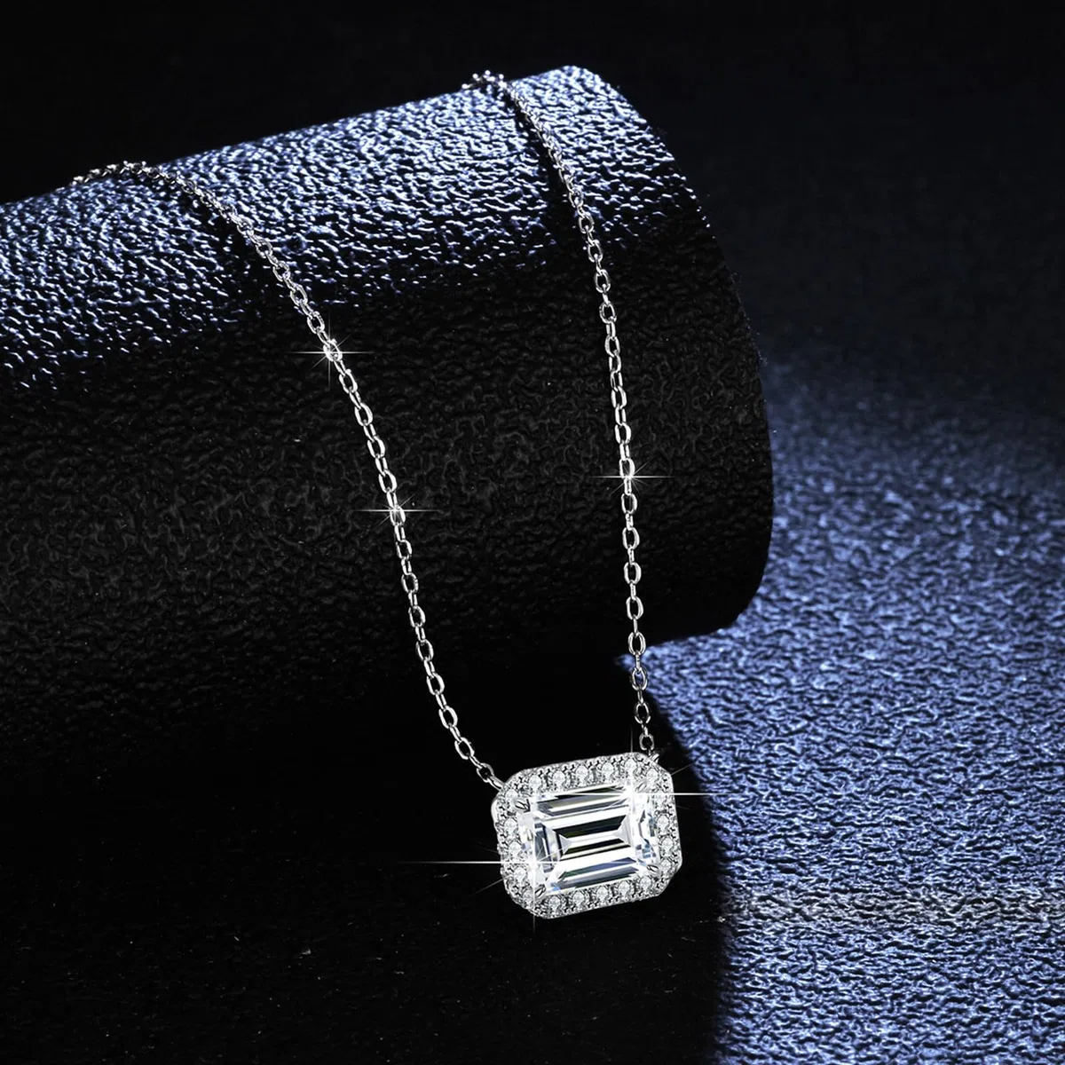 Collar con halo pavé de oro de 9/14/18 quilates para mujer, collar de moissanita esmeralda de 3 quilates, oro real