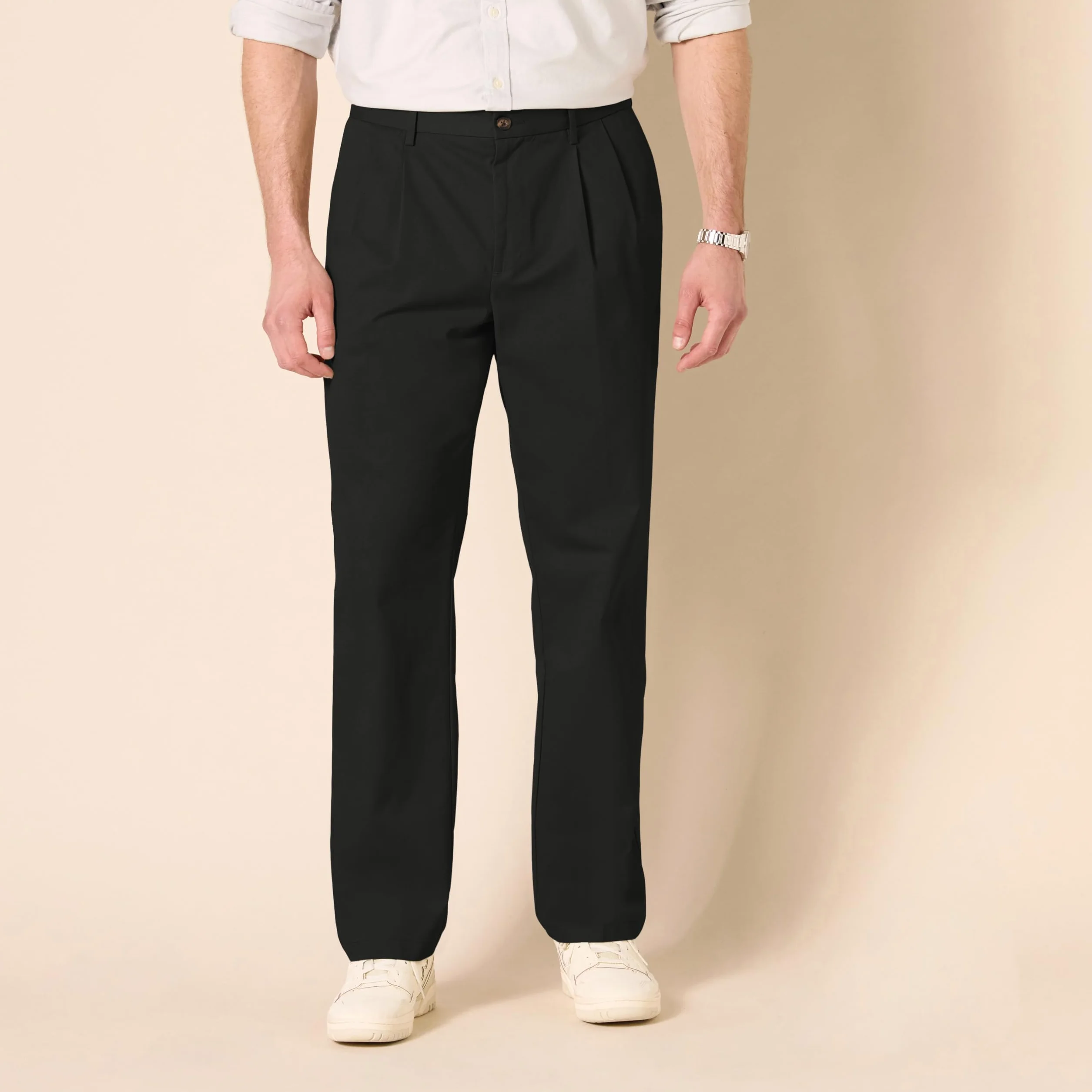Amazon Essentials Pantalones de Estilo Chino, Plisados, ​​de Corte Clásico y Resistentes a las Arrugas (Disponibles en Tallas Grandes) Hombre