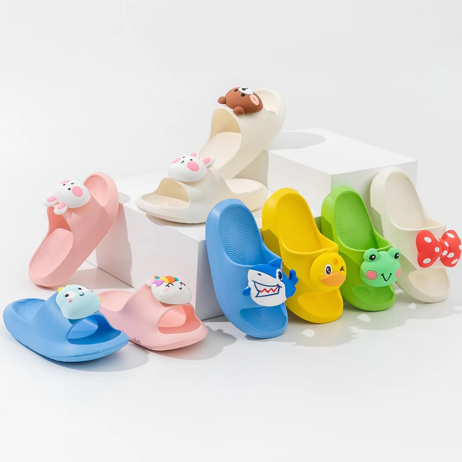 DRECAGE Chanclas de Playa para Niña Zapatillas de Baño Niño Zapatos de Piscina Antideslizante Ligero Verano Sandalias de Ducha 23-33 EU