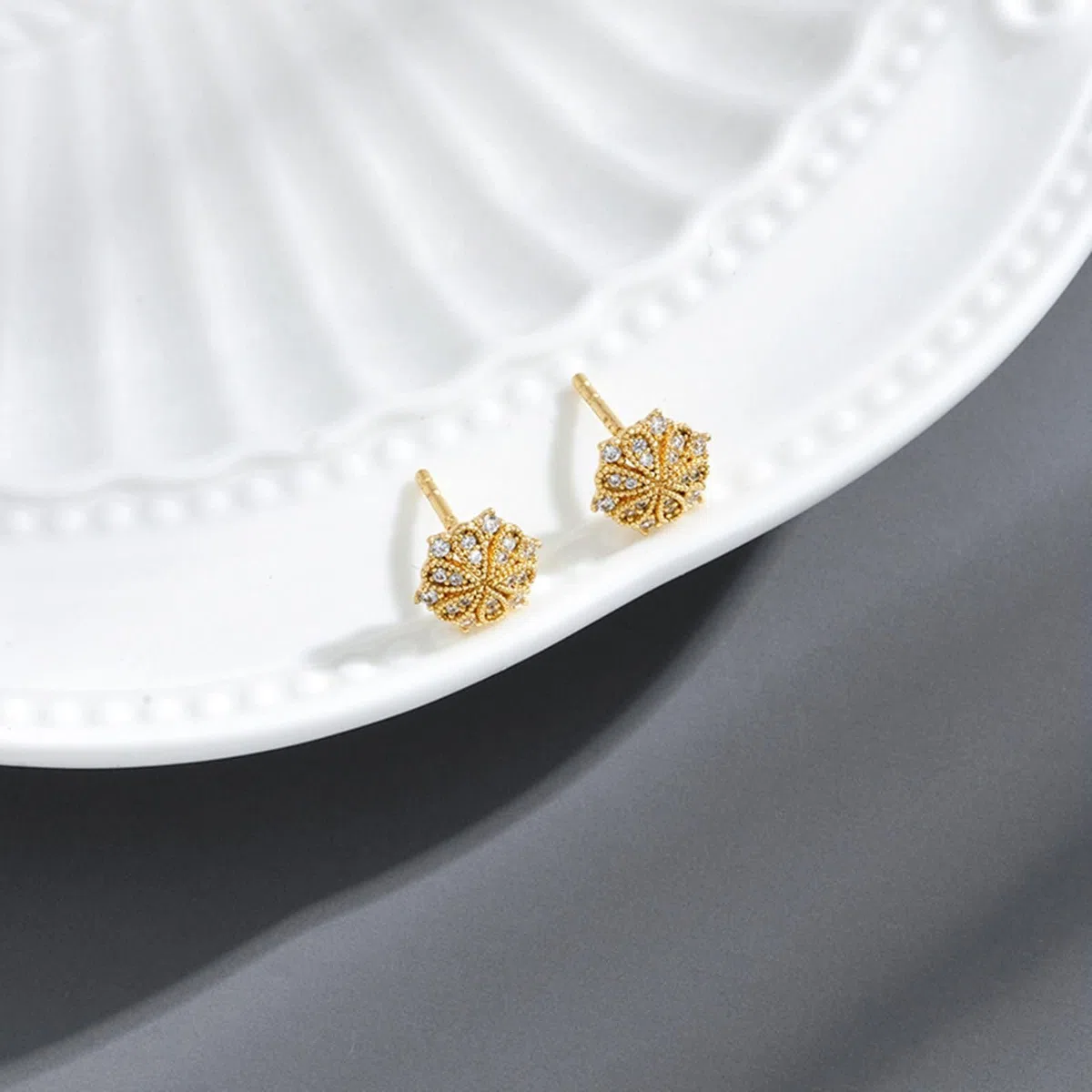 Pendientes de mujer en oro amarillo de 9 K/14 K/18 K Moissanita flor pendientes