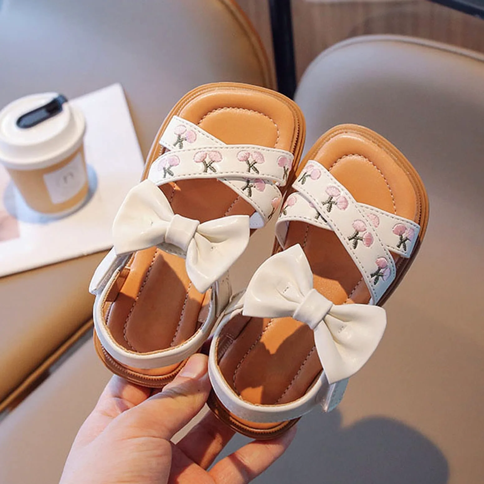 YHQZNLXQ Generisch Sandalias para Niñas Verano Bebé Niñas Zapatos De Princesa Suela Suave Zapatos Romanos Bordados