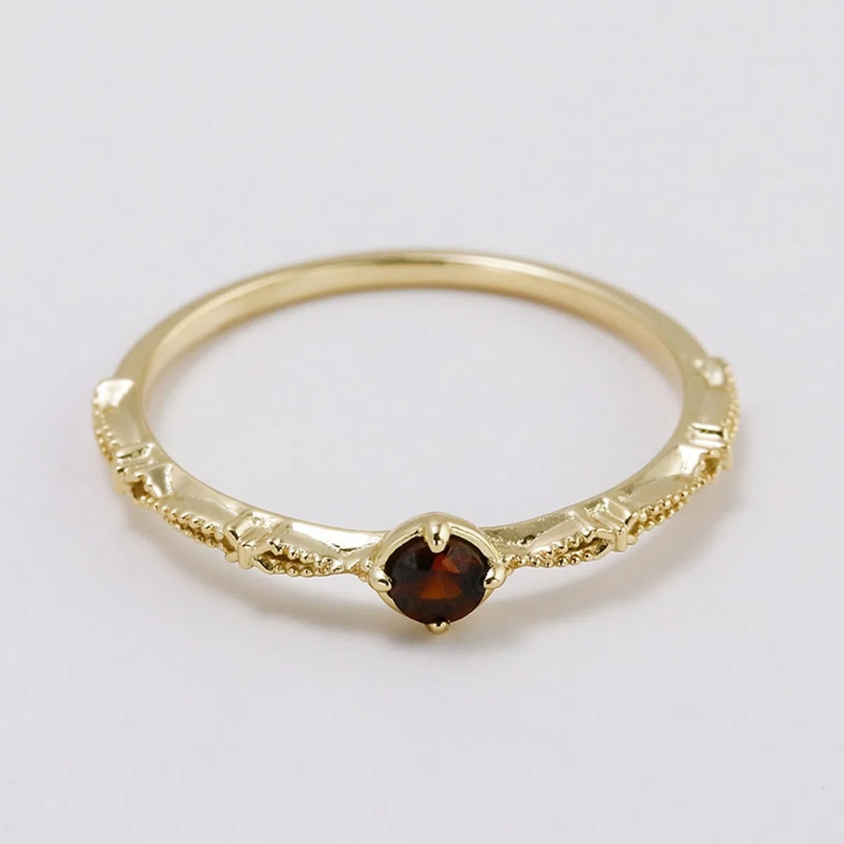 Anillo de compromiso auténtico de oro amarillo de 9 K/14 K/18 K con rubí rojo, forma clásica