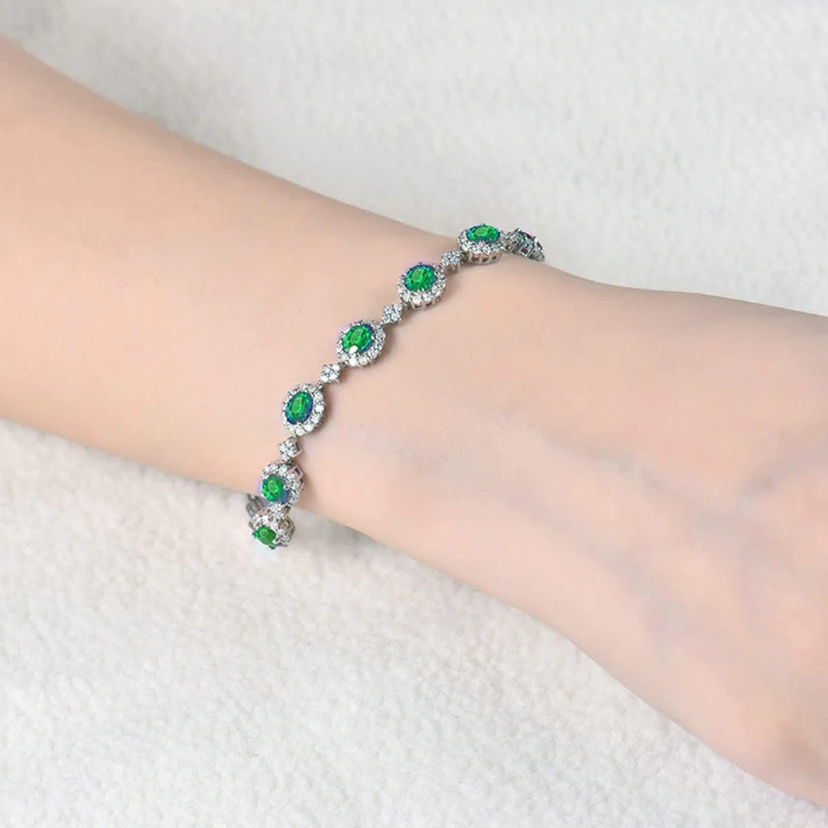 Pulseras de Mujer de Oro Blanco 9Kilates / 14Kilates / 18Kilates, Oval con Esmeralda de 2,4 ct y Diamante de 0,81 ct, Cadena Extensible 16 CM + 5 CM, Pulsera Mujer Ajustable Plata Verde