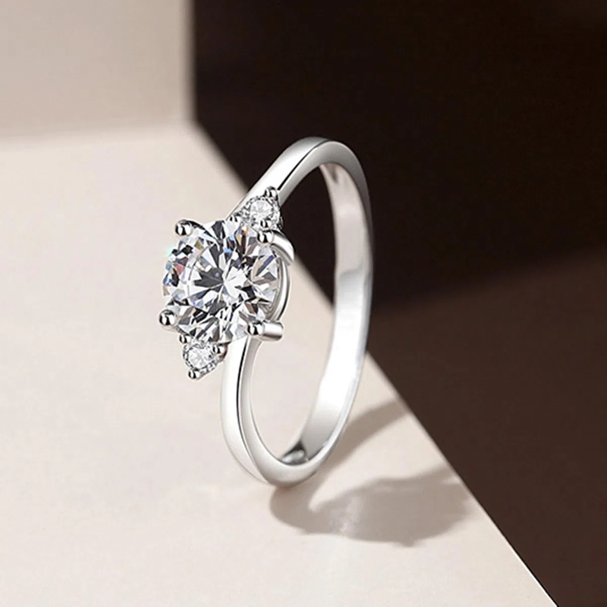 Moissanite Anillo para mujer de oro auténtico, anillo de compromiso, oro blanco, elegante anillo de boda con 1 ct Moissanite Bandringe Gold Ehebandring para mujeres
