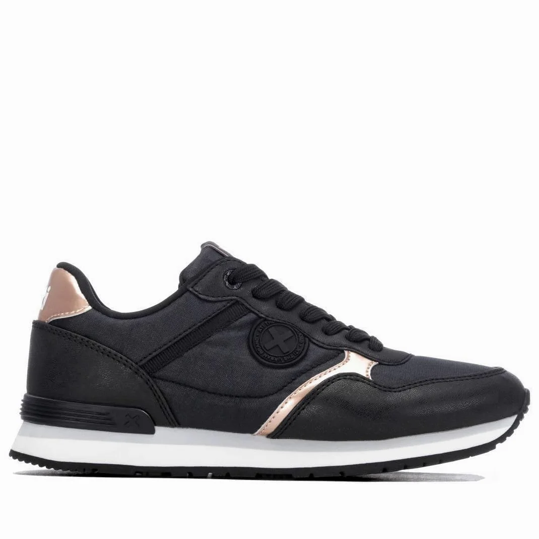 XTI - Zapatilla Mujer - Calzado Cómodo y Versátil - Moda Casual